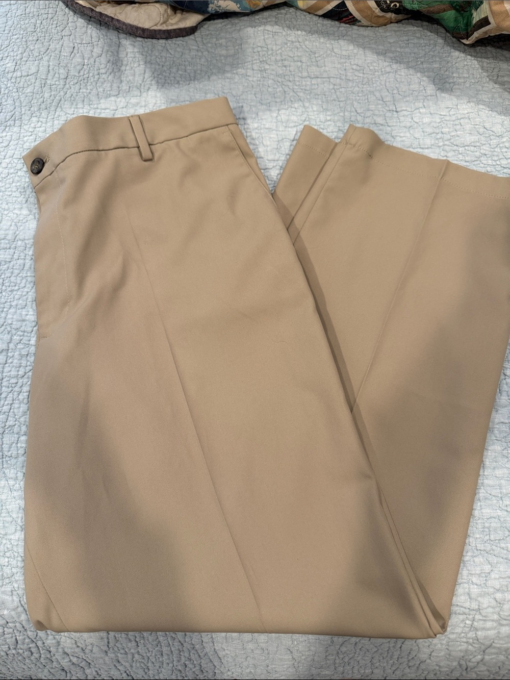 Men's Dockers Classic Flat-Front Dress Pants in Khaki